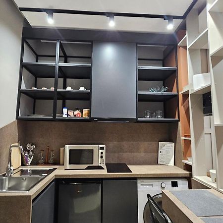 Tam Serviced Studio Apartment Myslym Shyri No2 Tirana Bagian luar foto