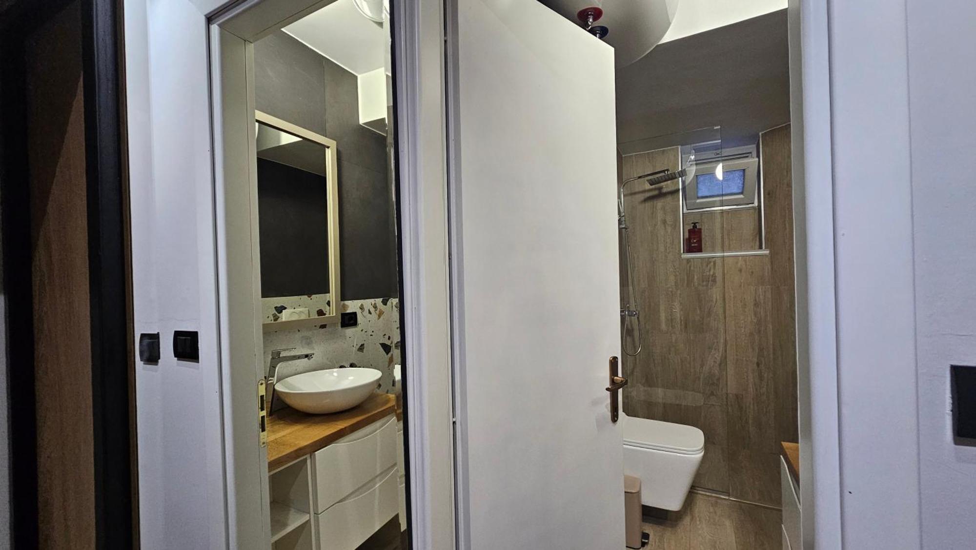 Tam Serviced Studio Apartment Myslym Shyri No2 Tirana Bagian luar foto